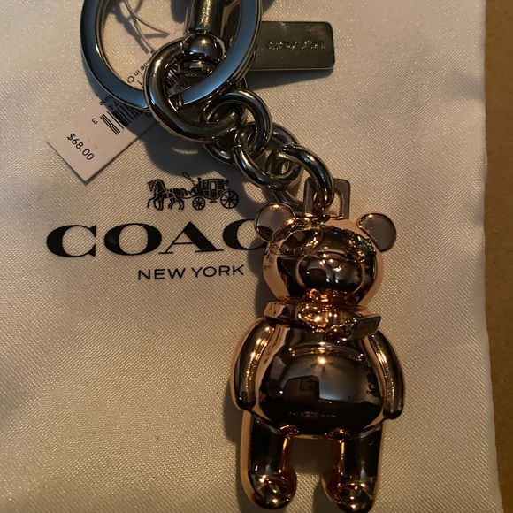 Rose Gold Coach 3D Teddy Bear Charm - Picture 2 of 4